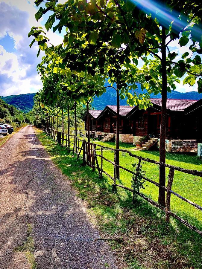 Orahovo Cottages Virpazar Exterior foto