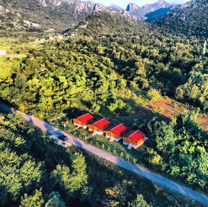 Orahovo Cottages Virpazar Exterior foto